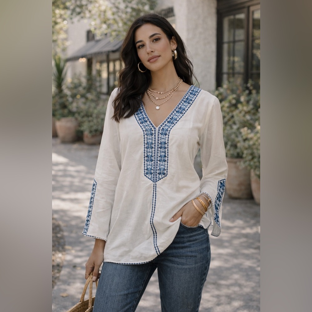 White House Black‎ Market Embroidered White Tunic | Resort | Boho